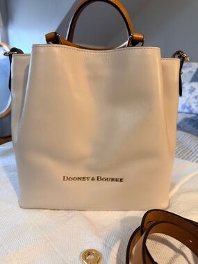 Dooney & Bourke Cream Smooth Leather Barlow